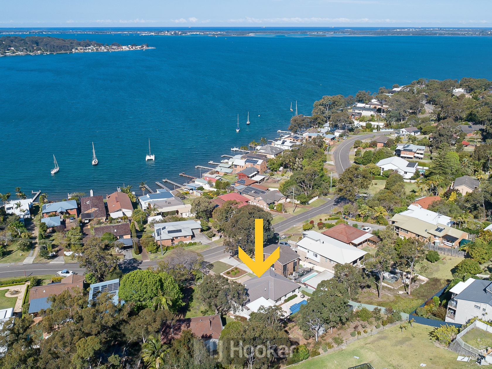 72 Fishing Point Road Fishing Point, NSW 2283 - House for sale - LJ Hooker  Lake Macquarie